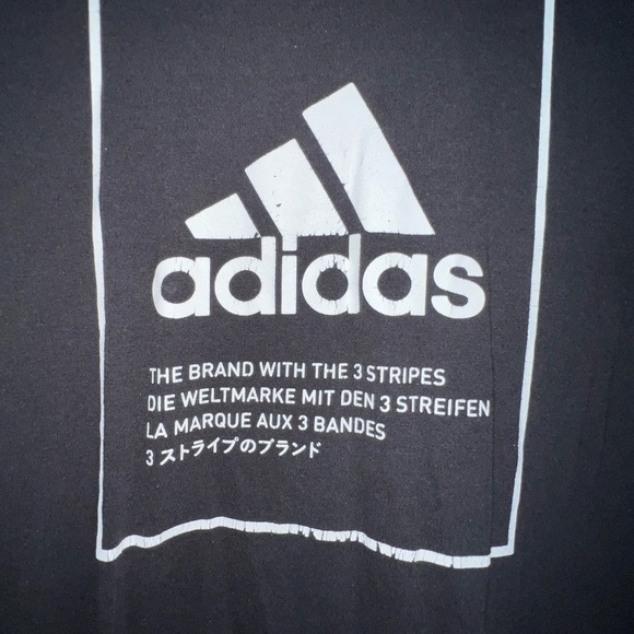 Adidas graphic t-shirt large​ - Picture 3 of 6